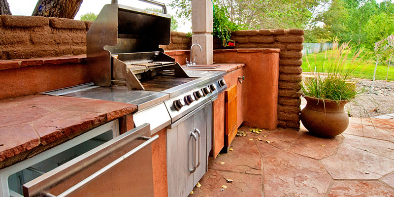 Things to Consider When Choosing Outdoor Kitchen Countertops
